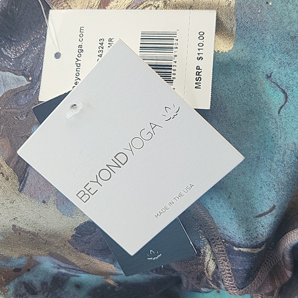 Beyond Yoga Marble Powershine High Waisted Midi Legging - Picture 5 of 5